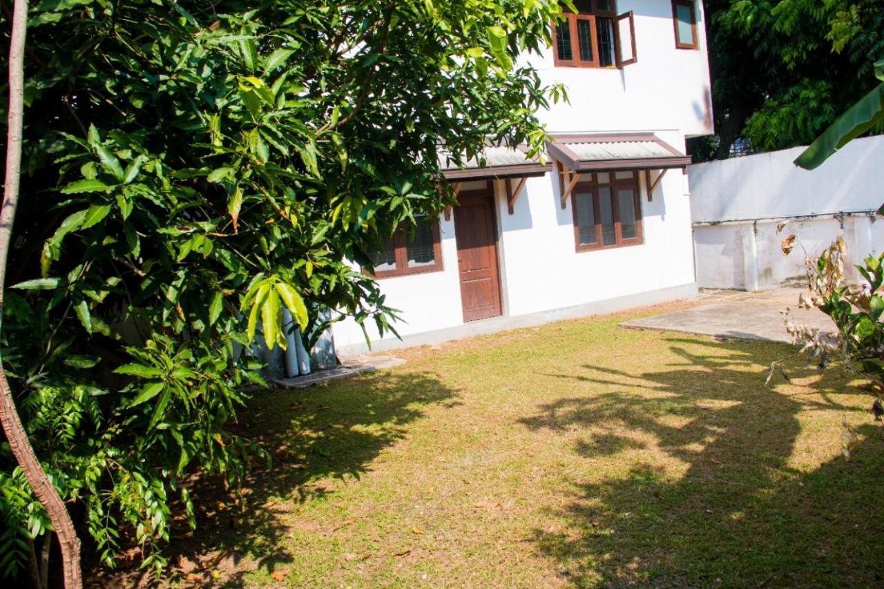 Battaramulla Boutique Villa Sri Jayewardenepura Kotte Bagian luar foto